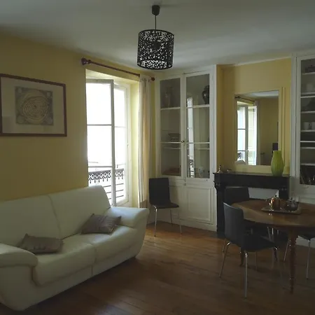 Appartamento Apartment Turenne Parigi